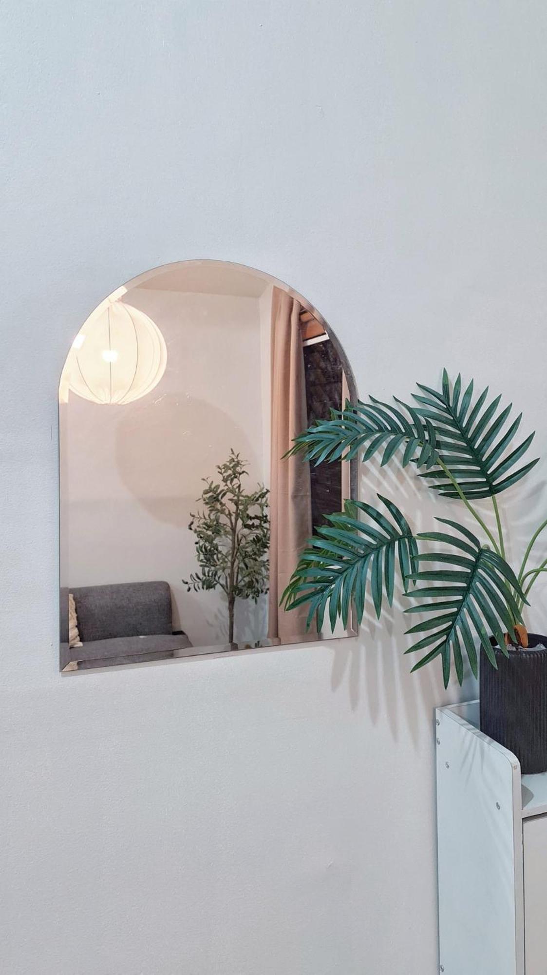 Isla Vida - Your Affordable Retreat Space *